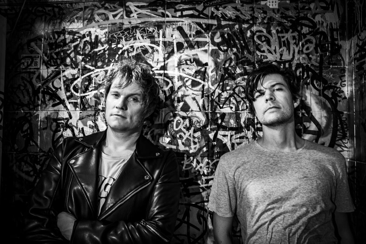 The Norwegian-Australian punk blues/garage rock duo Quarter Wolf is releasing today their third full-length album ‘Yeah, Baby!’